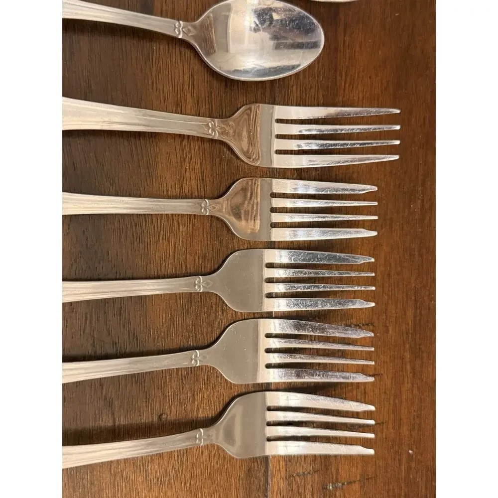 1970 Walco 15 Utica Stainless Fanfare Mixed Lot Shell Handle - Set of 8 Flatware
